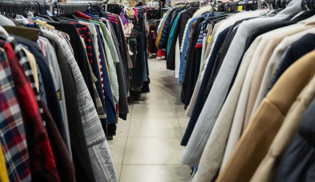 Hvilke farer gemmer sig i tøj fra genbrugsbutikker