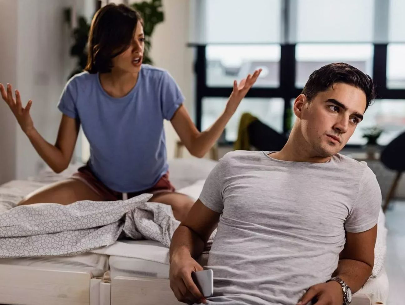 Hvordan man forstår, at ens partner ikke elsker en: 5 skjulte tegn
