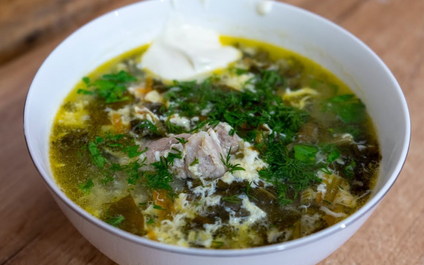 Grøn borscht: opskrift på en interessant variation af en traditionel ukrainsk ret