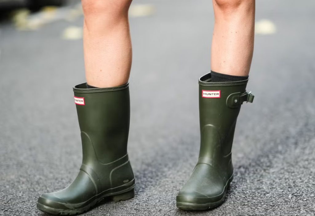Fashion-piger, se her: de berømte Hunter gummistøvler er nu på udsalg!