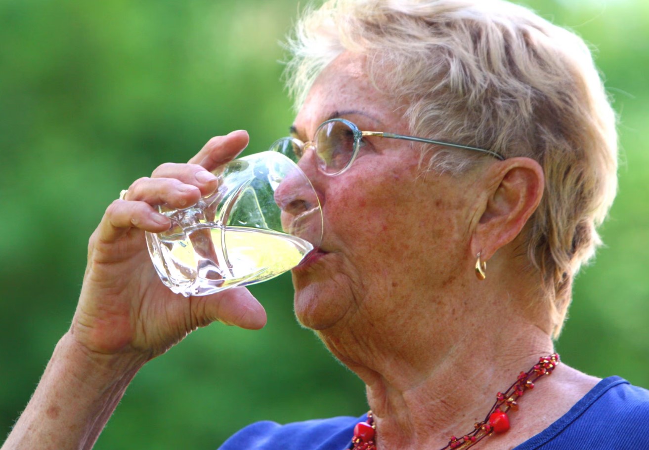 Folk, der stadig ser ungdommelige ud som 60+, følger normalt disse 9 daglige vaner.
