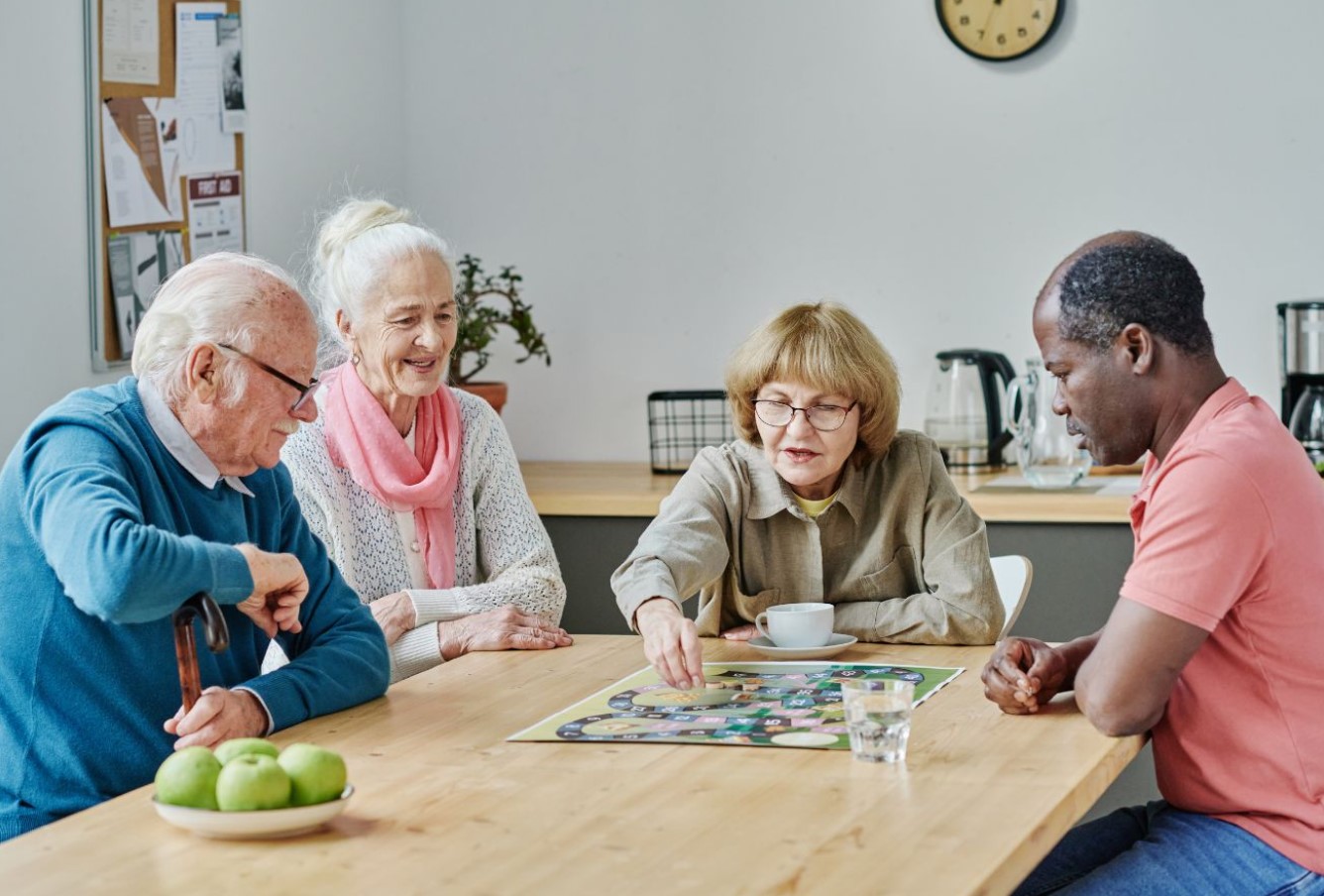 Hverken gå eller løbe: Harvards mest anbefalede aktivitet for at holde folk over 60 i form